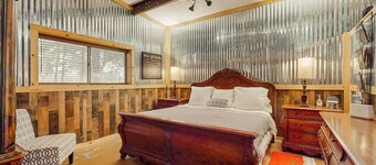 4 Cabins - Reindeer Ranch at Round Top