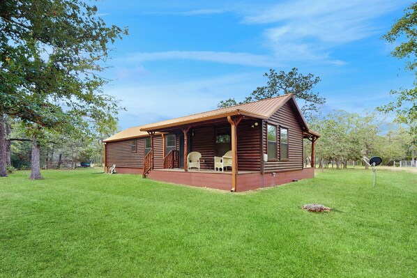 House (5 Bedrooms) | Front of property
