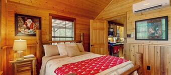 4 Cabins - Reindeer Ranch at Round Top