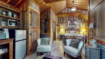 House (1 Bedroom) | Interior