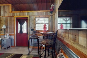 House (1 Bedroom) | Interior