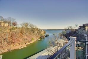 Interior - Newly Renovated Family Home on Tennessee River! (Savannah)