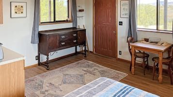 Apartment (0 Bedroom) | Interior