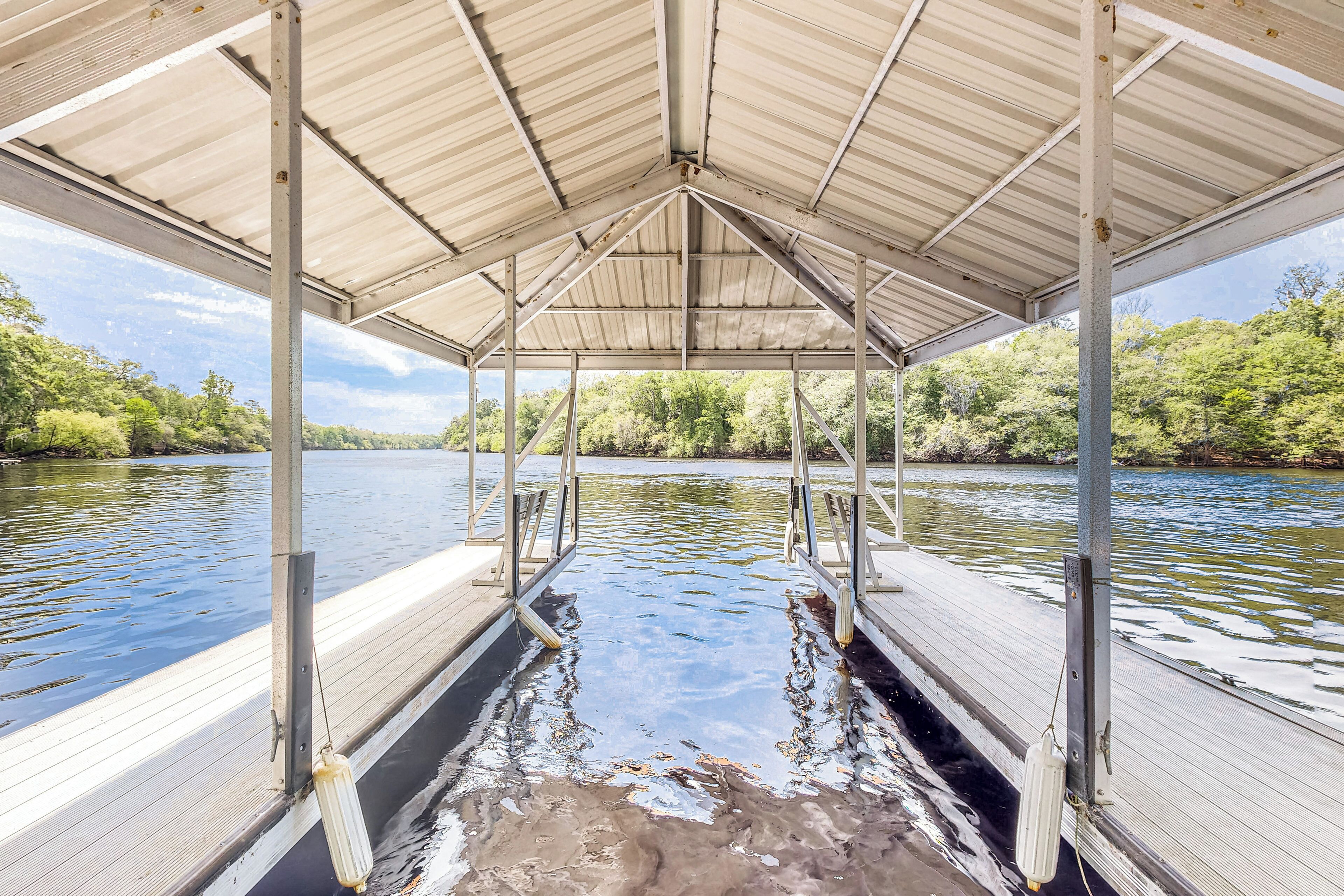 單棟房屋 (4 Bedrooms) | 住宿正面