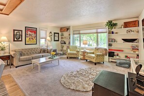House (4 Bedrooms) | Interior - Bright 4BR w/ Fireplaces, & Bikes: Great Location! (Fairbanks)