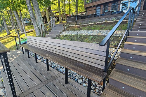 2 BR Lakefront House w/ Hot Tub in ADK Park