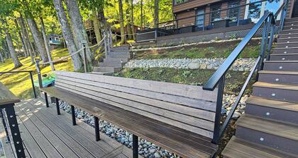 2 BR Lakefront House w/ Hot Tub in ADK Park