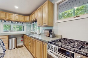 House (2 Bedrooms) | Interior