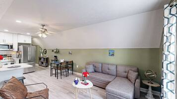 House (1 Bedroom) | Interior