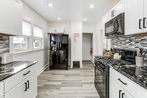 Interior - Walkable & Modern! Syracuse Home Near Campus (Syracuse)