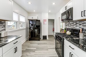 Interior - Walkable & Modern! Syracuse Home Near Campus (Syracuse)