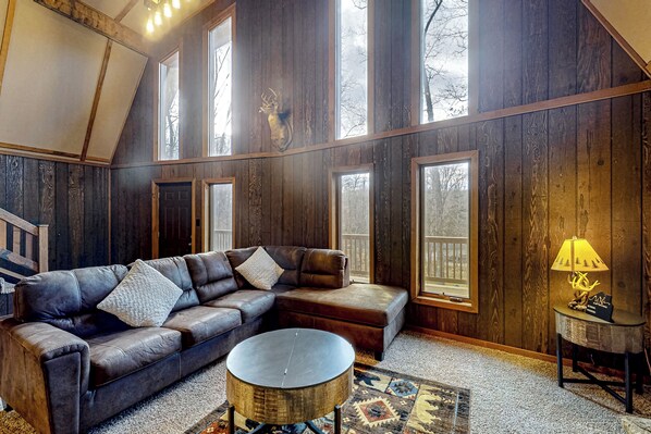 House (4 Bedrooms) | Interior