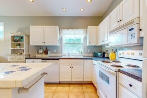 Rumah (2 Bedrooms) | Interior