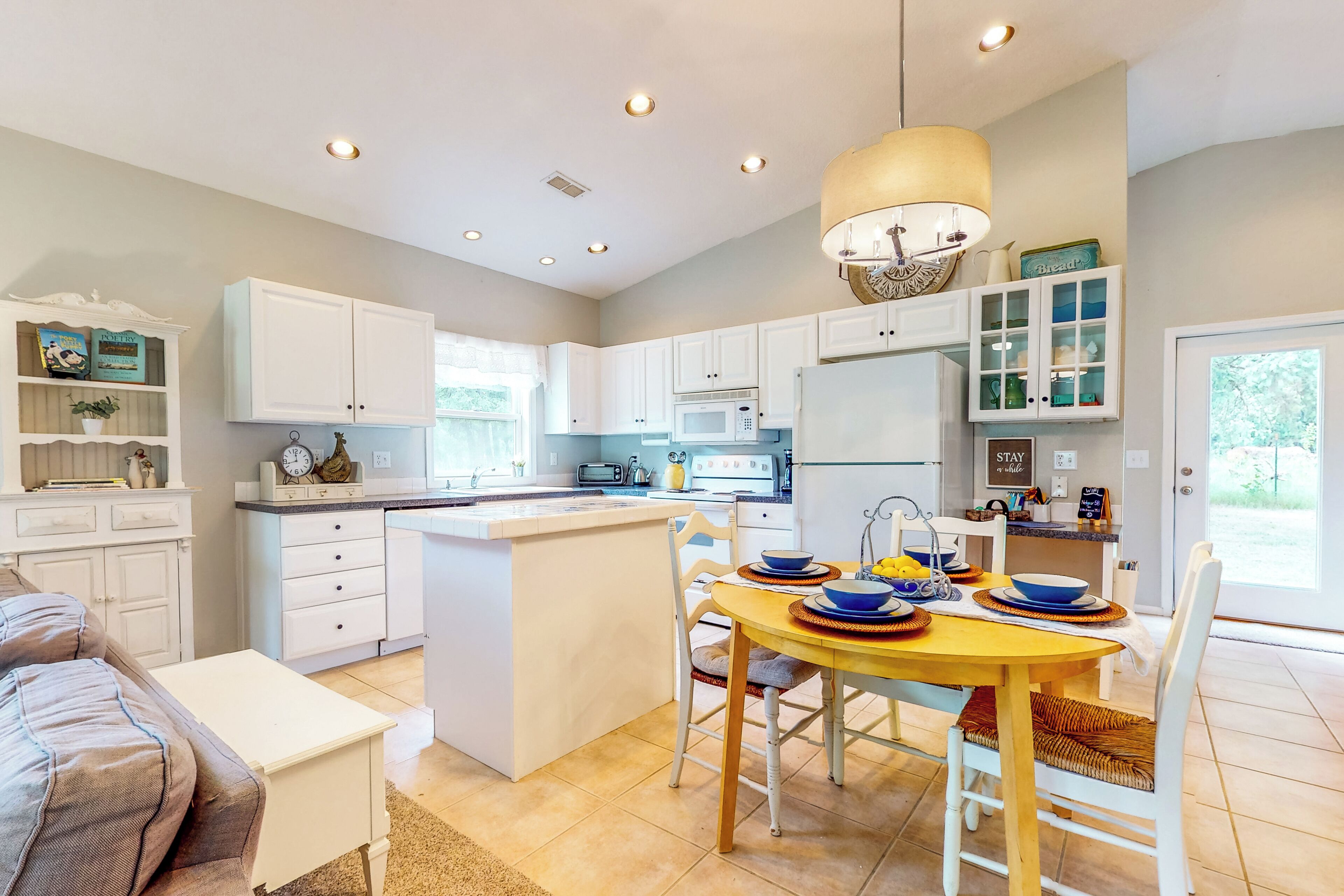 Rumah (2 Bedrooms) | Interior