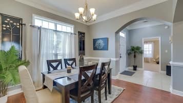 Nhà (3 Bedrooms) | Nội thất