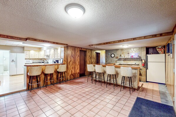 House (4 Bedrooms) | Interior - 4BR Centrally Located Home - Hot Tub & Pool Table (Madawaska)