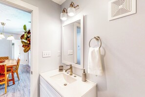 House (2 Bedrooms) | Bahagian dalam