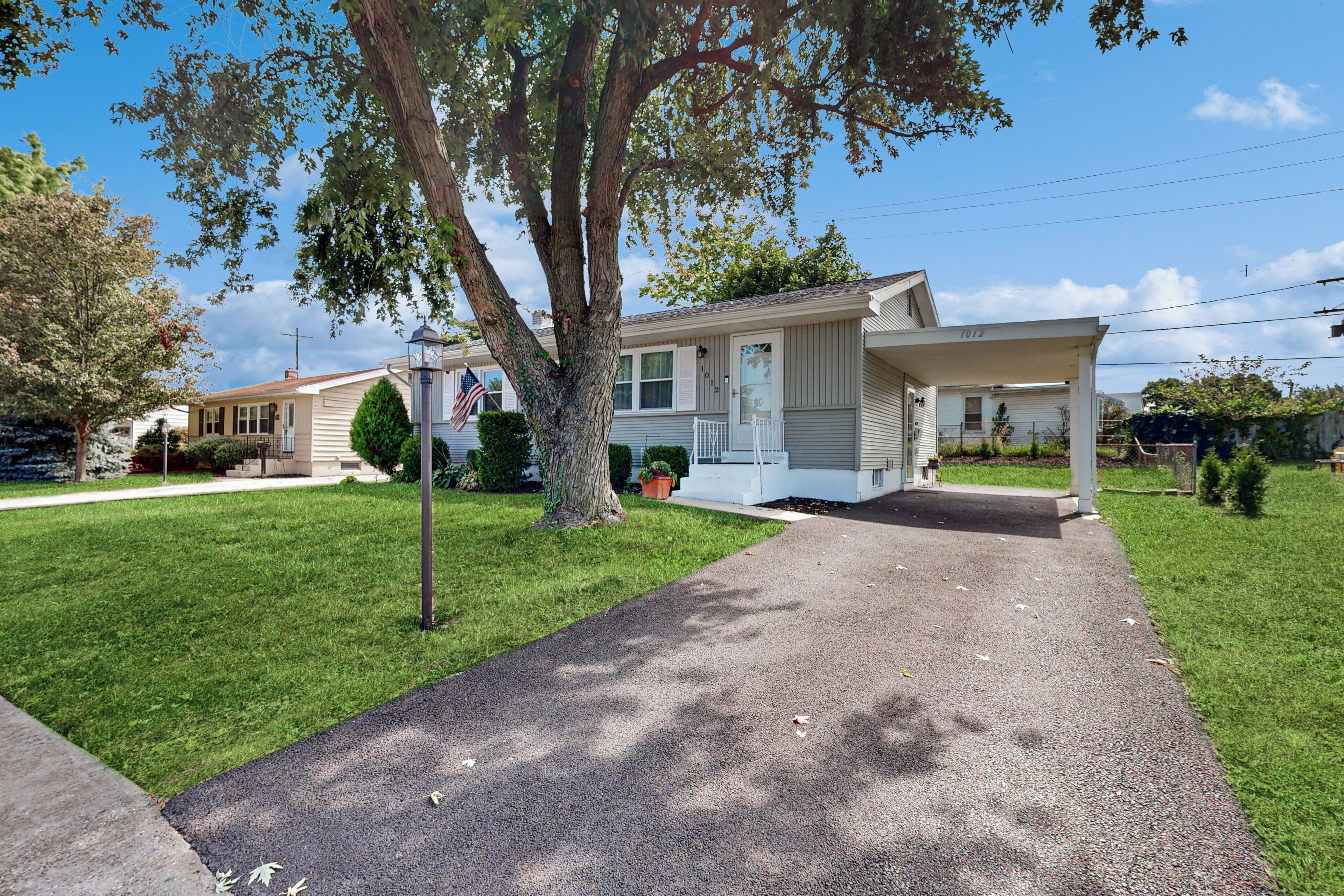 House (2 Bedrooms) | Front of property