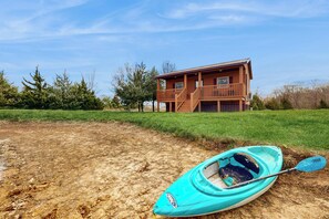 House (1 Bedroom) | Interior - Pet Friendly! Countryside Couples Stay in Illinois (Murphysboro)