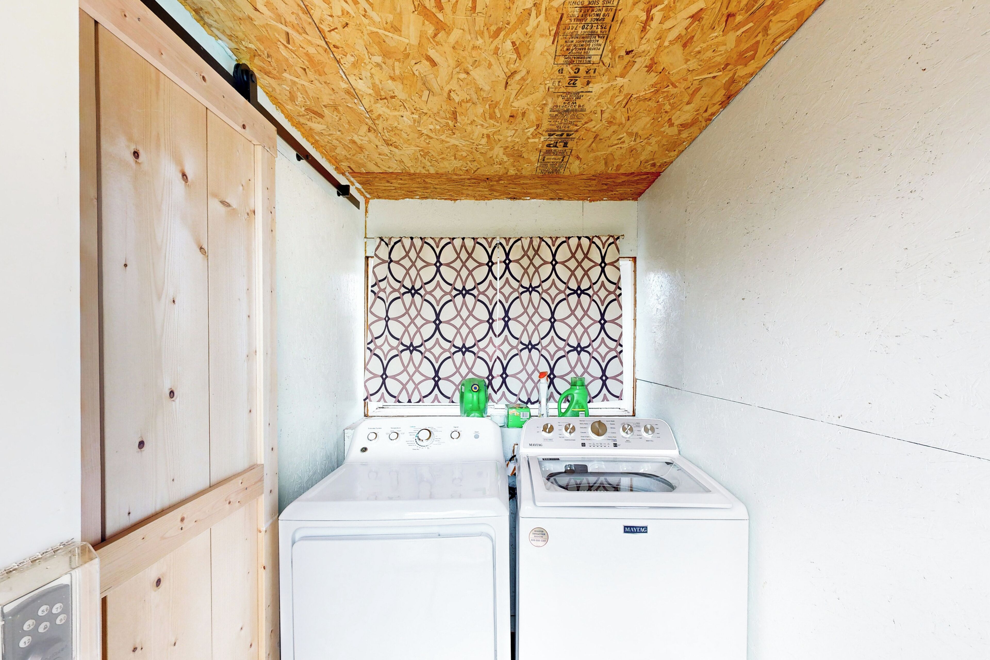 House (1 Bedroom) | Interior