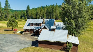 House (Multiple Bedrooms) | Interior