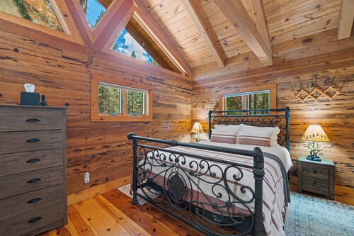 Gorgeous, Dog-friendly, Riverfront, 200-acre Ranch