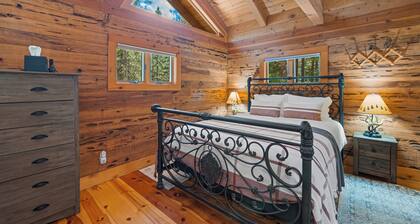 Gorgeous, Dog-friendly, Riverfront, 200-acre Ranch