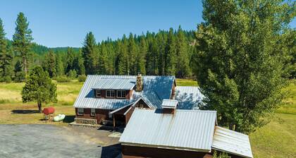 Dog-friendly 3BR on 200 Acres w/ River Access