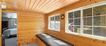 Dog-friendly 3BR on 200 Acres w/ River Access