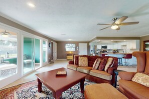 Interior - Charming Two Springs Farm Guesthouse! (Micanopy)