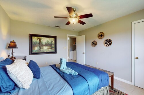 Charming Two Springs Farm Guesthouse!