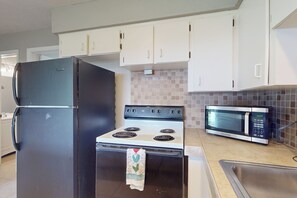 Interior - Charming Two Springs Farm Guesthouse! (Micanopy)