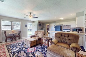 Interior - Charming Two Springs Farm Guesthouse! (Micanopy)