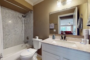 Interior - Charming Two Springs Farm Guesthouse! (Micanopy)