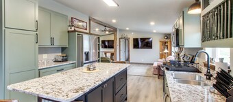 Newly Updated Countryside Home in South Gorin!