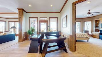 Rumah (4 Bedrooms) | Interior