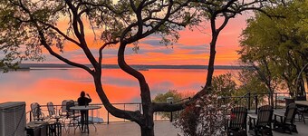 Lakefront Estate: Stunning Views, Deck, Bar & Dock