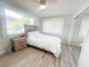 Room - Impeccably Renovated Oasis 3-Bedroom in Honolulu (Honolulu)