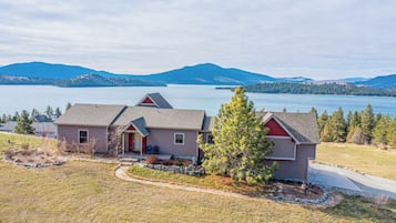 House (3 Bedrooms) | Front of property