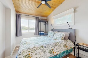 House (3 Bedrooms) | Interior - 3 BR Lakefront House w/ Private Dock (Lodi)