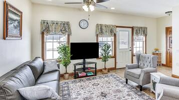 Rumah (1 Bedroom) | Interior