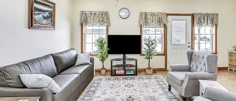 House (1 Bedroom) | Interior