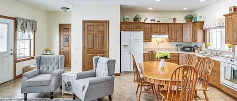 House (1 Bedroom) | Interior