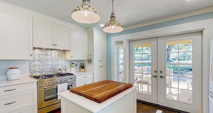 Dairy Cottage w/ Scenic Views, Outdoor Grilling