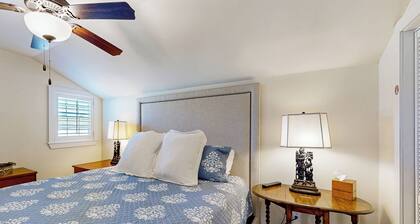 Windmill Trails Farm - Barn Loft and Dairy Cottage