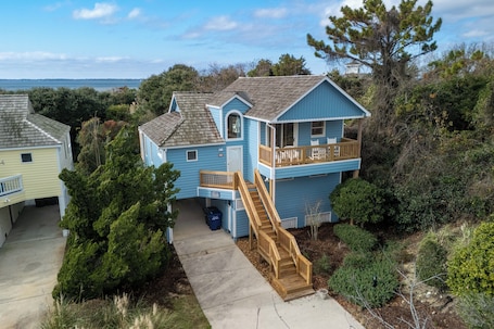 Exterior. Sunsets, Charming, Oceanfront Community Pool, Sound Access, NH0128
