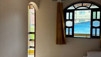 Suite Comfort, balcone, vista città | Wi-Fi gratuito