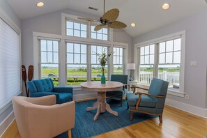 Interior - 4 Bed, 4.5 bath Home in Verandah Bay Community! Close to Fenwick Island & Ocean City Beaches, Community Pool, Elevator, Free Wifi! (Selbyville)