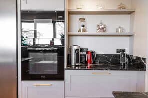 华丽别墅, 独立浴室, 山景 (Villa des Cèdres) | 共用厨房