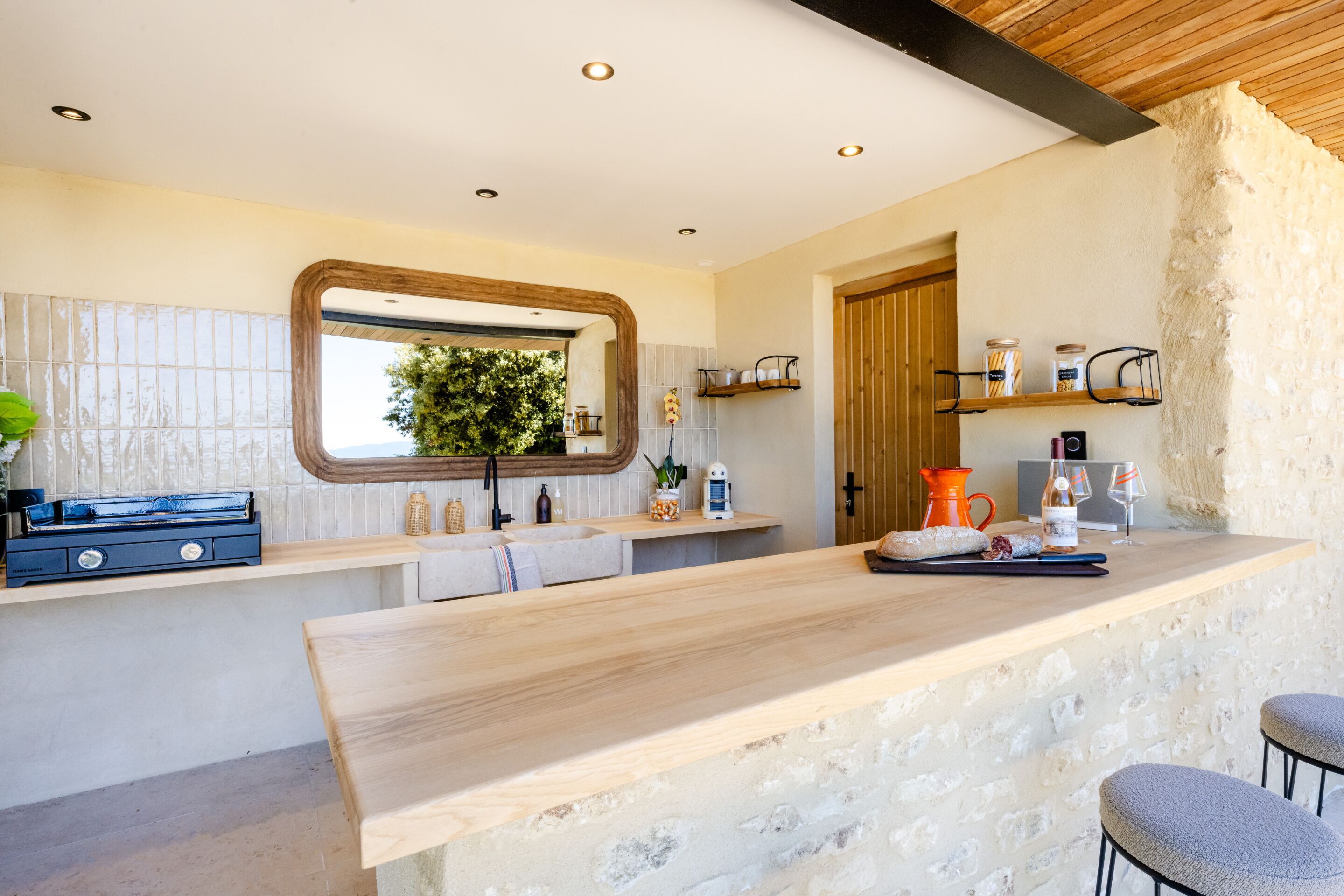 Villa Deluxe, salle de bains attenante, vue montagne (Villa des Cèdres) | Enceinte de l’hébergement